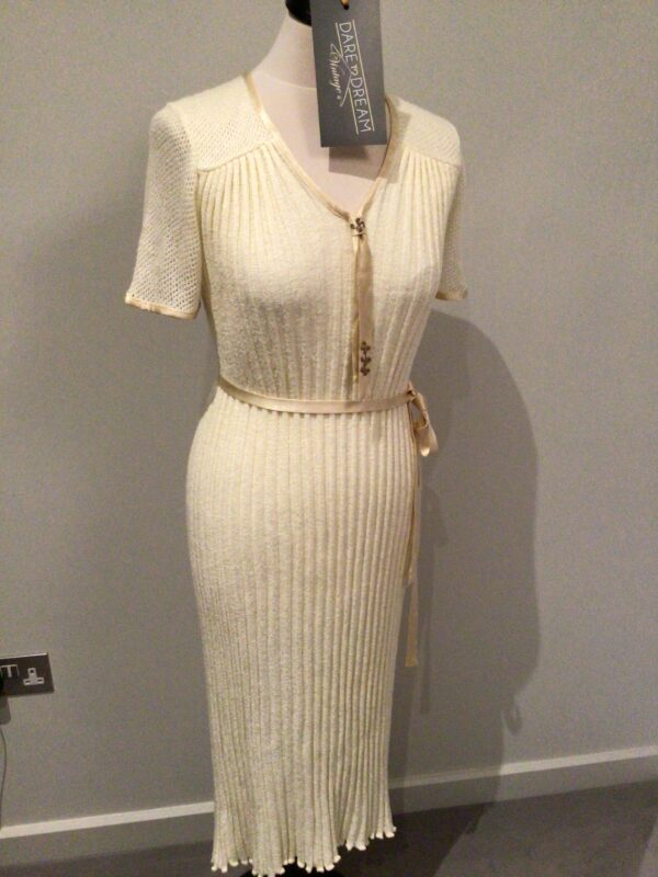 Vintage 80s fine knit tube dress, unbranded.  Suit UK 12/14 - Image 2