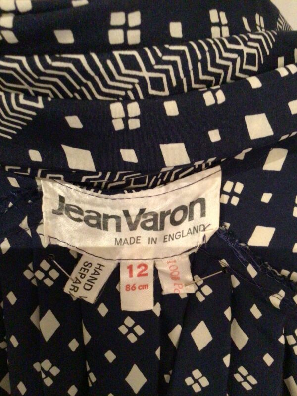 Vintage 70s Jean Varon, England balloon sleeve button through dress, linear print, below knee, fits to UK 16, gorgeous… - Image 3