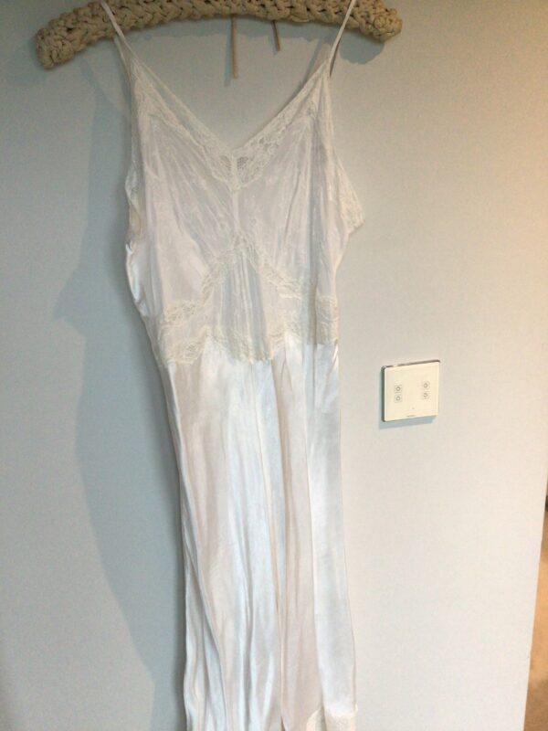 Vintage 50s pure silk negligée / slip / dress, lace inserts, current UK 8/10, fabulous - Image 5